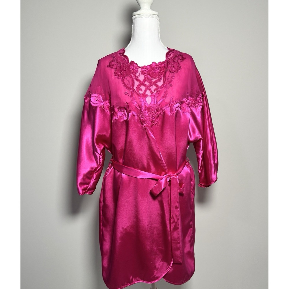 Vintage Dreamtime Satin Robe Nightgown Set Pink Lace‎ Glam Hong Kong M